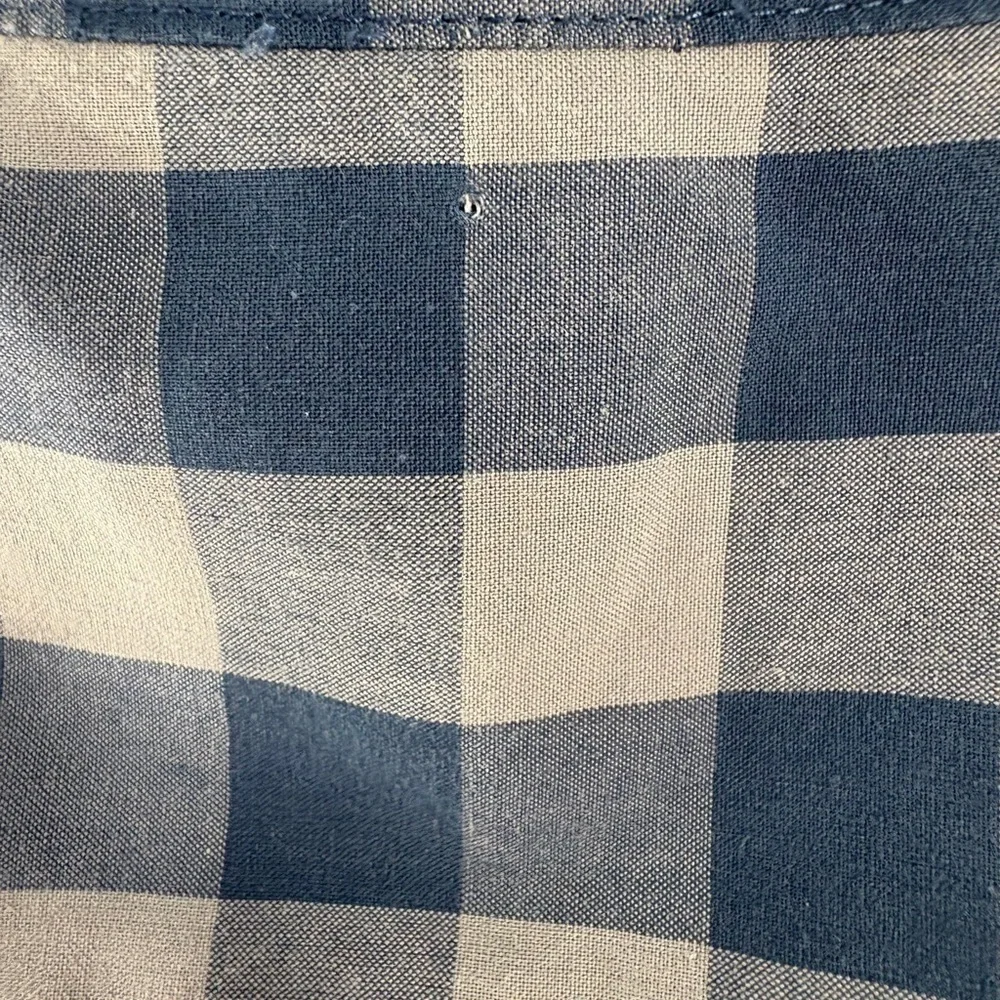 J. Crew Blue Checkered Men's button-down shirt
